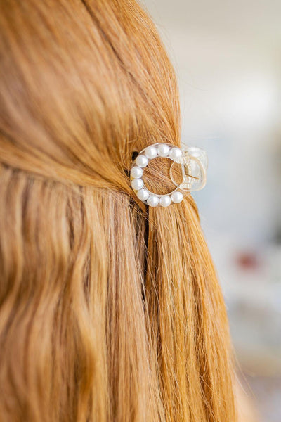 Round Pearl Claw Clip - Waverly Paige Boutique