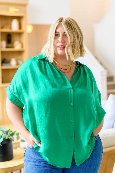 Working On Me Top in Kelly Green - Waverly Paige Boutique